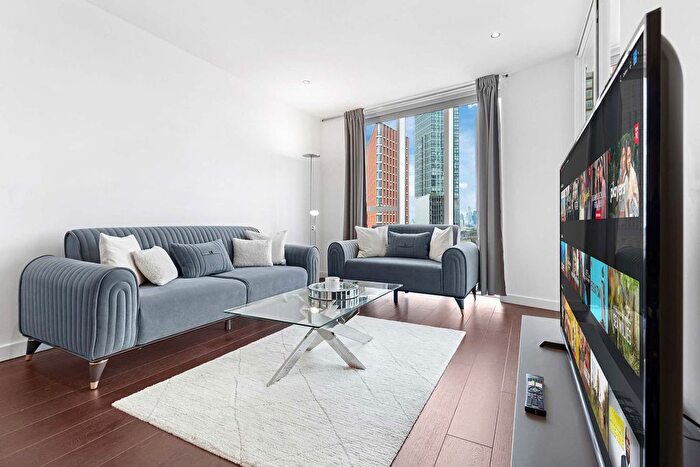 2 Bedroom Flat To Rent In Nine Elms, SW8