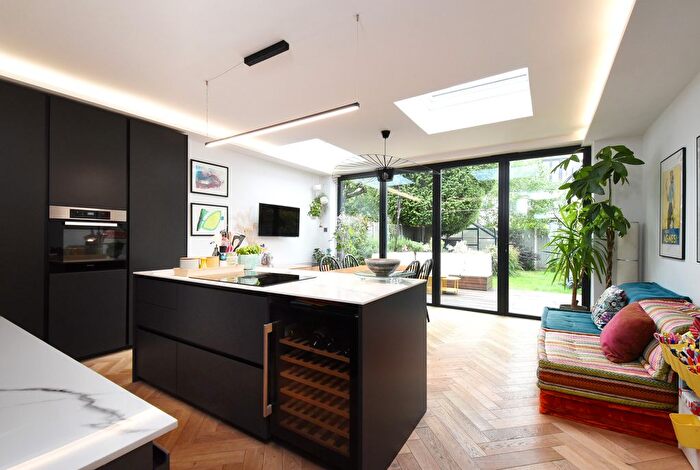 3 Bedroom Terraced House For Sale In Loxton Road, London, London, SE23