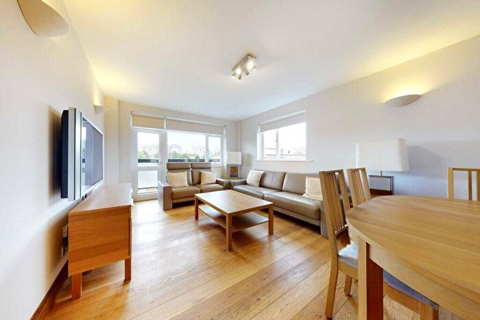 3 Bedroom Flat To Rent In Byron Court, Fairfax Road, NW6