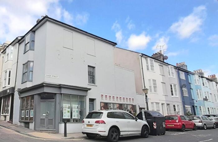 4 Bedroom Maisonette To Rent In Gloucester Road, Brighton, BN1