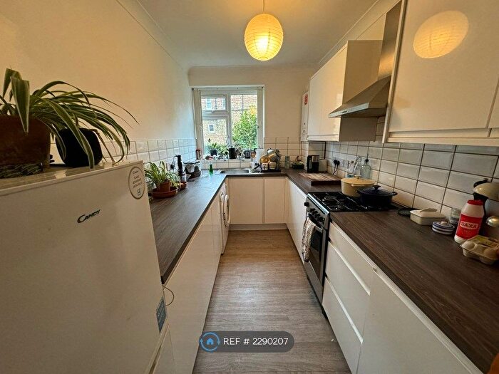 2 Bedroom Flat To Rent In Crouch Hill, London, N4