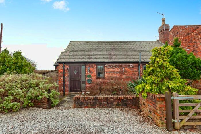 1 Bedroom Detached House For Sale In Greensbridge Lane, Tarbock Green, Prescot, L35