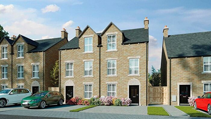 4 Bedroom Semi-Detached House For Sale In Etherow Grange, Glossop, SK13
