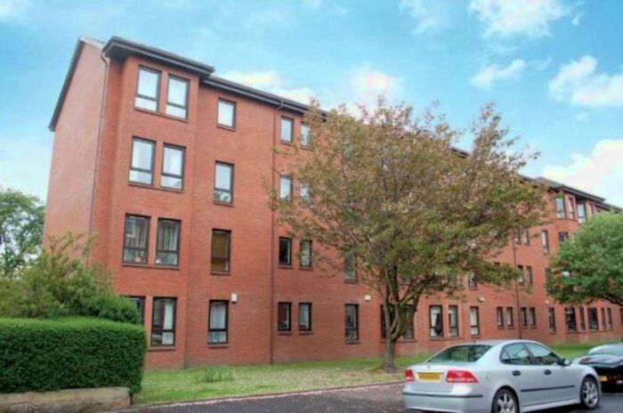 1 Bedroom Flat To Rent In Durward Court, Glasgow, G41