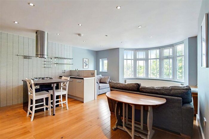 2 Bedroom Flat To Rent In Drewstead Road, Streatham Hill, SW16