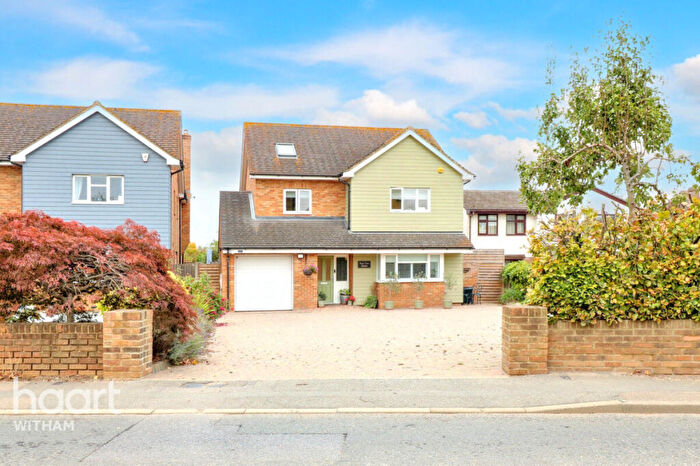 6 Bedroom Detached House For Sale In Boars Tye Road, Silver End, CM8