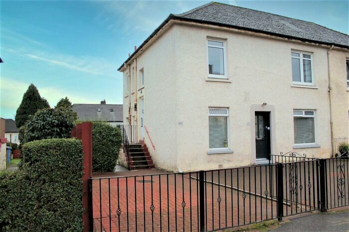 2 Bedroom Flat To Rent In Kestrel Road, Knightswood, Glasgow, G13