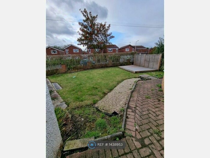 3 Bedroom Semi-Detached House To Rent In Central Drive, Bramhall, Stockport, SK7