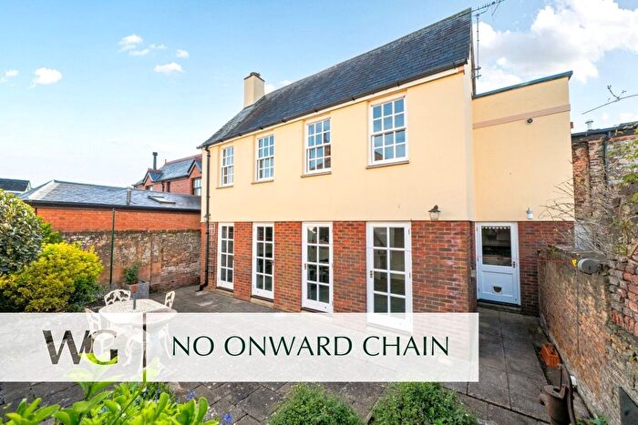3 Bedroom Semi Detached House For Sale In Globe Lane, Topsham, Exeter, EX3