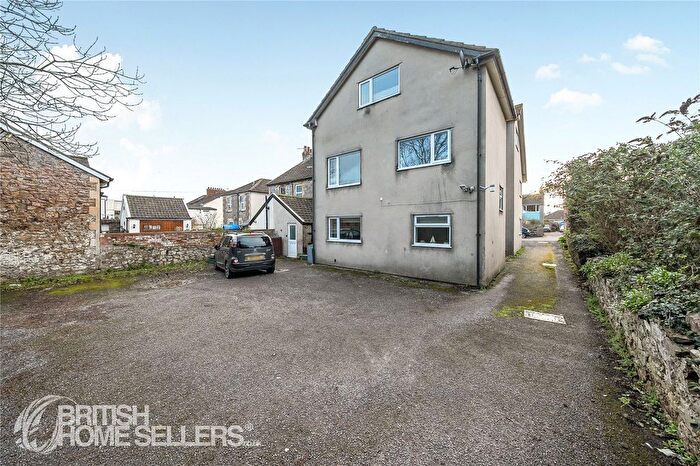 1 Bedroom Maisonette For Sale In Ashcombe Park Road, Weston-Super-Mare, Somerset, BS23