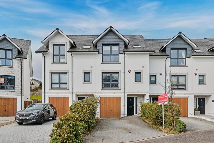 4 Bedroom Terraced House To Rent In Oakhill Grange, West End, Aberdeen, AB15