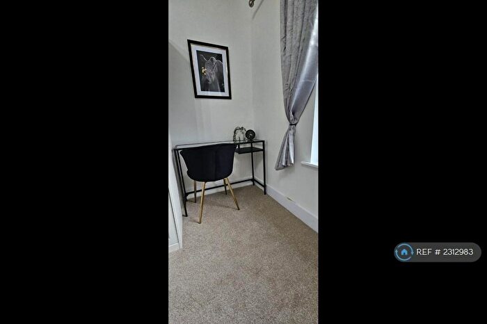 5 Bedroom Terraced House To Rent In Harrowden Road, Bedford, MK42