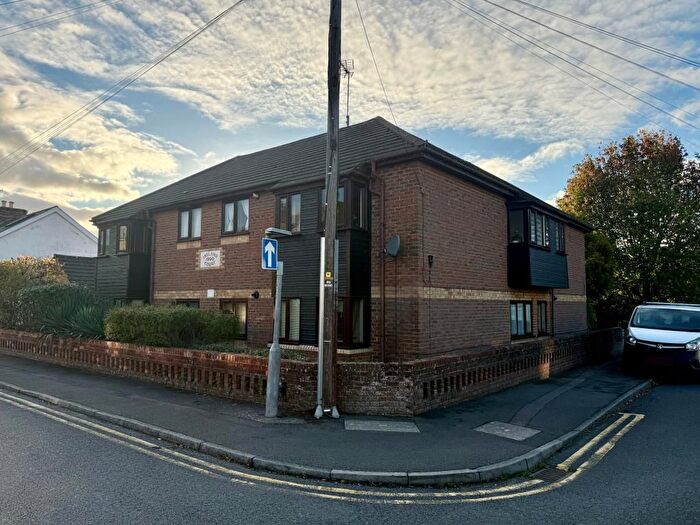 1 Bedroom Flat For Sale In Flat, Ireland Court, Dering Road, Ashford, Kent, TN24