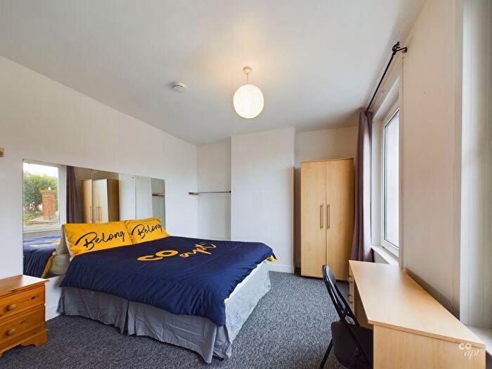 3 Bedroom Terraced House To Rent In Milner Road, Brighton, BN2