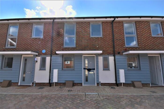 2 Bedroom Terraced House To Rent In Foxglove Avenue, Bexhill-On-Sea, TN40