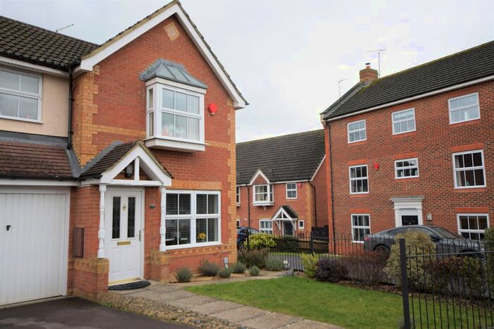 3 Bedroom Semi-Detached House To Rent In Bushell Way, Arborfield, Reading, Berkshire, RG2