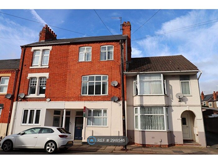 1 Bedroom Flat To Rent In Stanhope Road, Northampton, NN2