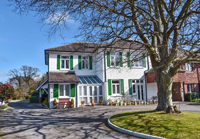 1 Bedroom Flat For Sale In Belmore Lane, Lymington, SO41