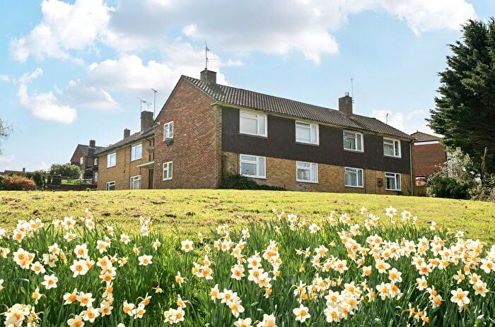 2 Bedroom Flat For Sale In Middleton Close, Townhill Park, Southampton, Hampshire, SO18