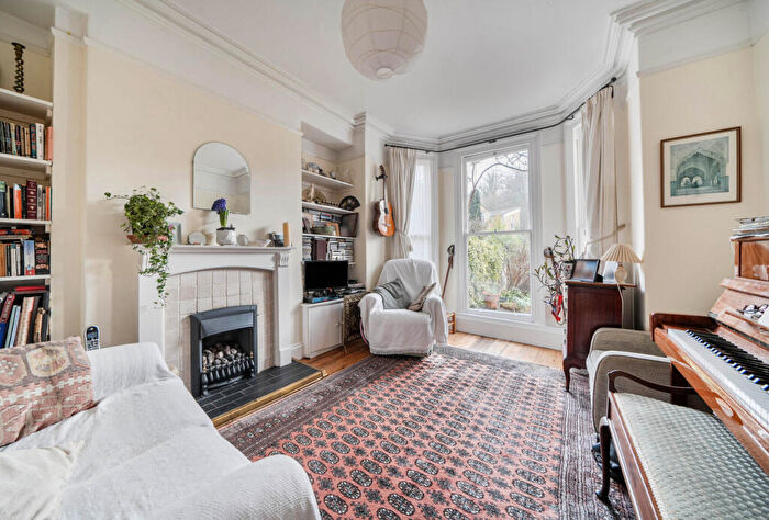 3 Bedroom End Of Terrace House For Sale In Rosemount Lane, Bath, Somerset, BA2