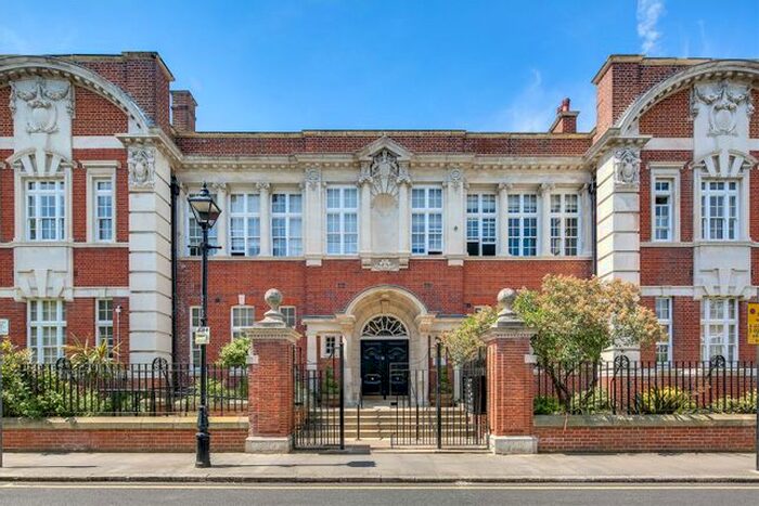 2 Bedroom Flat To Rent In Tutelage Court, College Terrace, London, E3