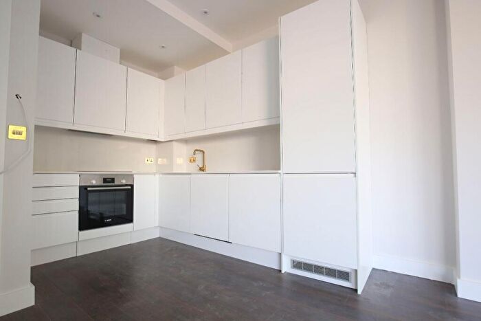 1 Bedroom Flat To Rent In Granville Road, London, NW2