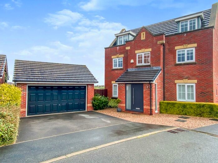 4 Bedroom Detached House For Sale In Vounog Hill, Chester, CH4