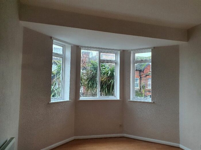 2 Bedroom Flat To Rent In Millfield, Folkestone CT20