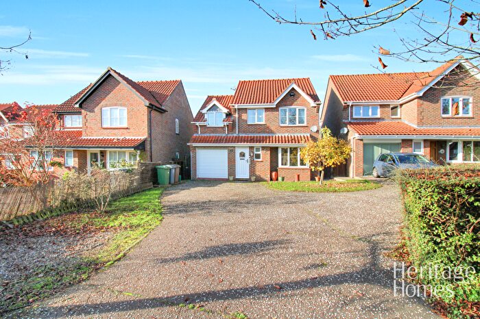 4 Bedroom Detached House For Sale In Oxcroft, Acle, Norwich, Norfolk, NR13