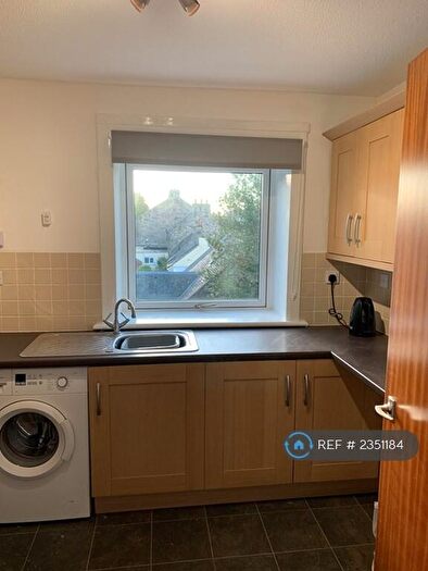 2 Bedroom Flat To Rent In Lanark Road, Juniper Green, EH14
