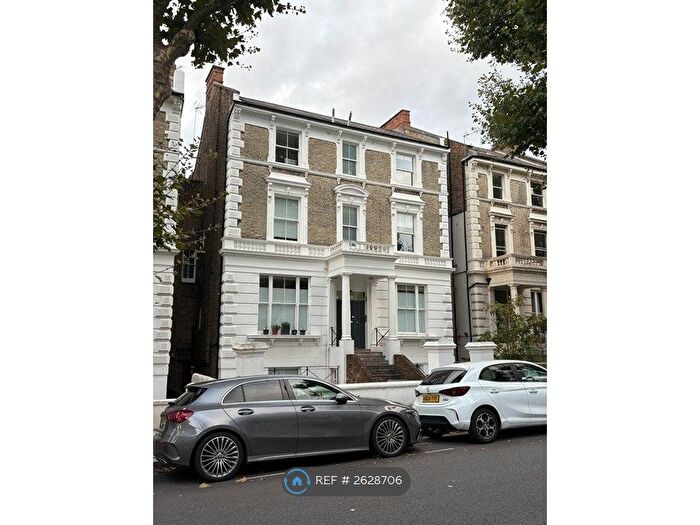 Studio To Rent In Bassett Road, London, W10