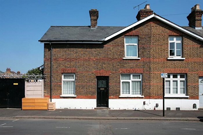 3 Bedroom Semi Detached House For Sale In Rosedene Terrace, Leyton, London, E10