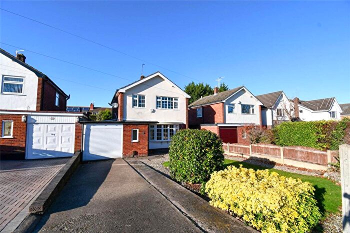3 Bedroom Link Detached House For Sale In Lennox Lane, Prenton, CH43