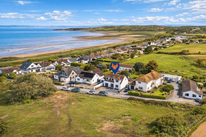 4 Bedroom Detached House For Sale In Sand Farm Lane, Kewstoke, Weston-Super-Mare, BS22