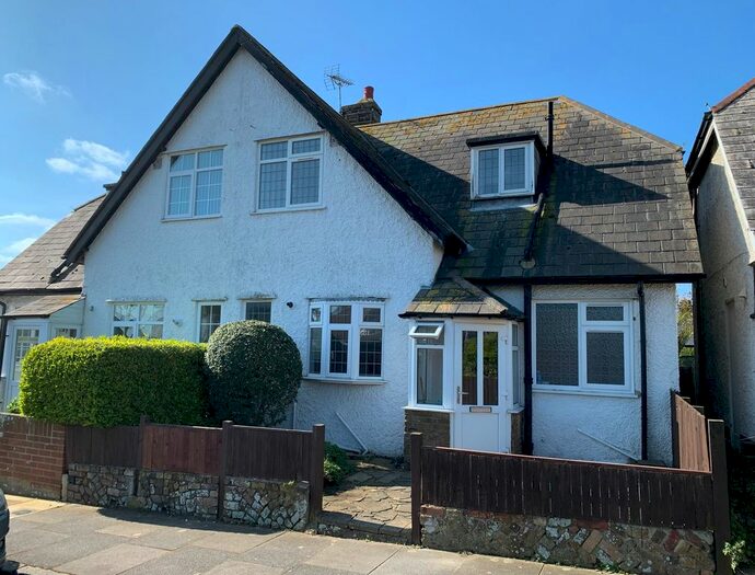 3 Bedroom Terraced House To Rent In Linden Avenue, Broadstairs, CT10