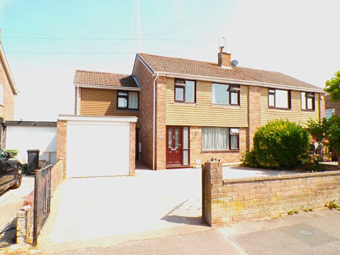 4 Bedroom Semi Detached House To Rent In Barrowfield Road, GL5