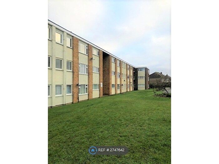 1 Bedroom Flat To Rent In Lapis Close, Gravesend, DA12