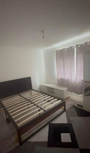 1 Bedroom Flat To Rent In Leys Avenue, Dagenham, RM10