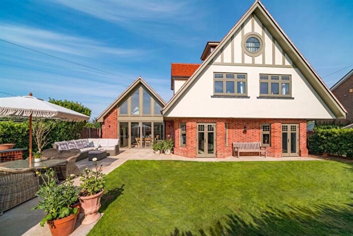 5 Bedroom Detached House For Sale In Bembridge, Isle Of Wight, PO35