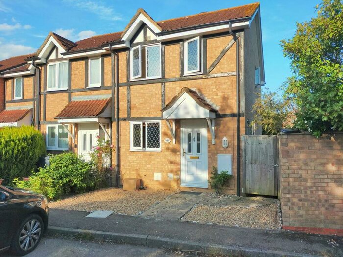 3 Bedroom House To Rent In Shearwater Close, Stevenage, SG2