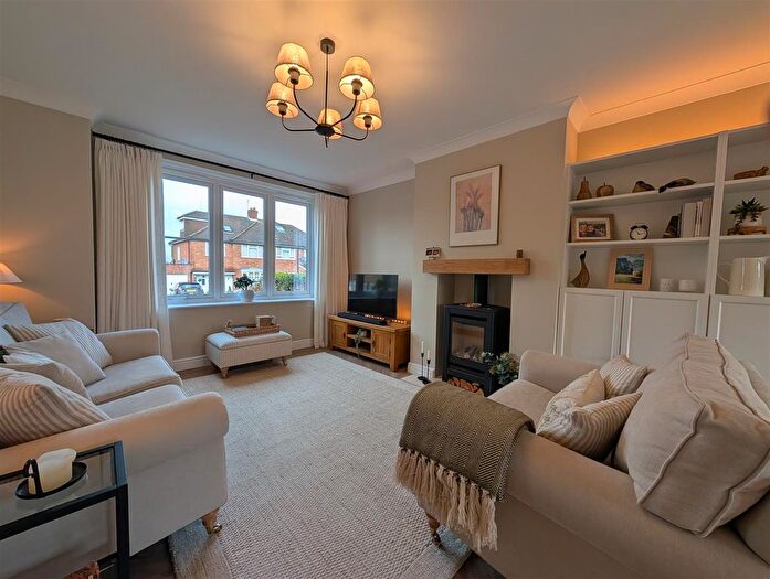 3 Bedroom Property To Rent In Beaufort Avenue, Leamington Spa, CV32