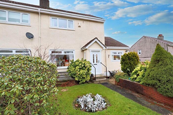 2 Bedroom Semi-Detached House For Sale In Hill Drive, Eaglesham, G76