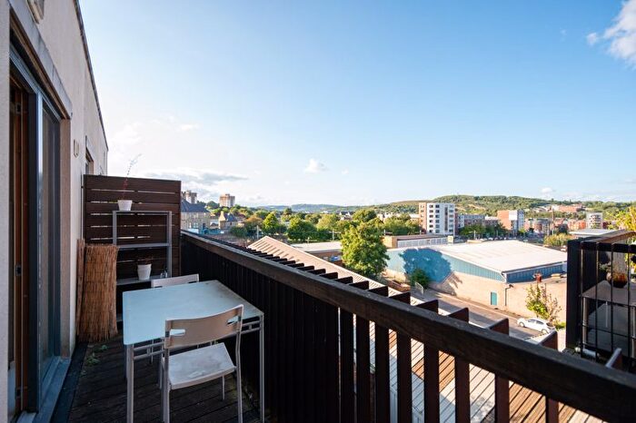 1 Bedroom Flat To Rent In Apt Ashton Point, Upper Allen Street, S3