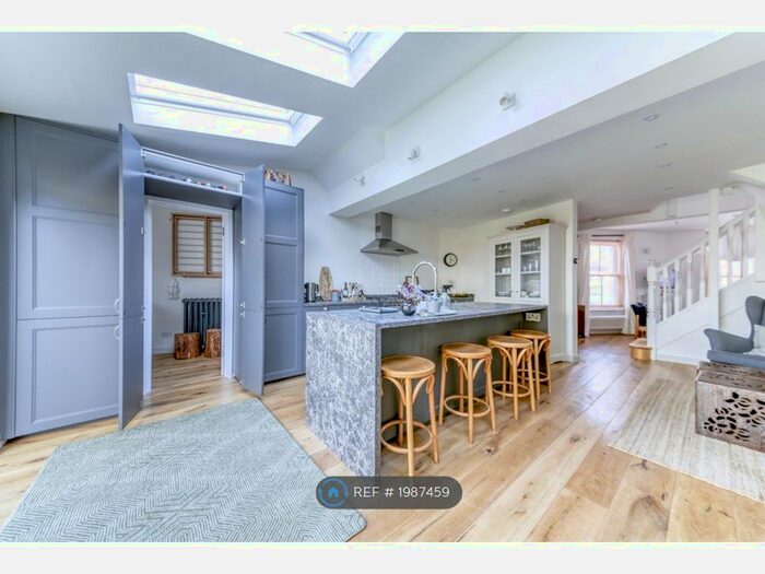 2 Bedroom Terraced House To Rent In Jesmond Road, Croydon, CR0