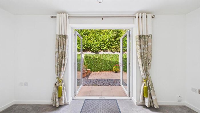 2 Bedroom End Of Terrace House For Sale In Bradfield Way, Dudley, DY1