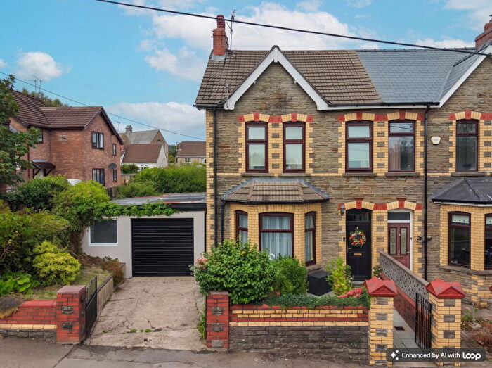 4 Bedroom Semi-Detached House For Sale In School Lane, Wainfelin, Pontypool, NP4