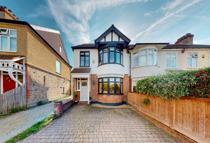 4 Bedroom End Of Terrace House To Rent In Church Avenue, Beckenham, Kent, BR3