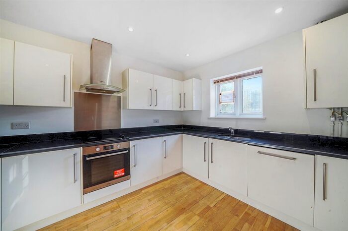 3 Bedroom Semi-Detached House To Rent In Manor Road, London, SE25