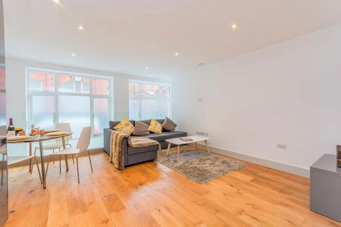 2 Bedroom Flat To Rent In Dingley Road, Old Street, London, EC1V