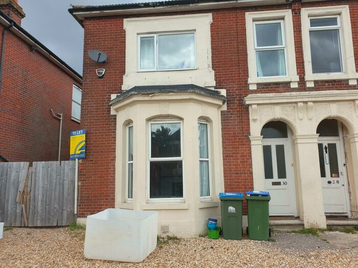 7 Bedroom House To Rent In Alma Road, SO14